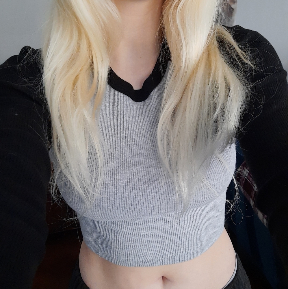 thrifted black and gray long sleeve crop top
